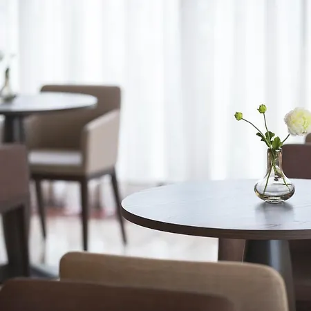 Cambridge Szálloda 4*