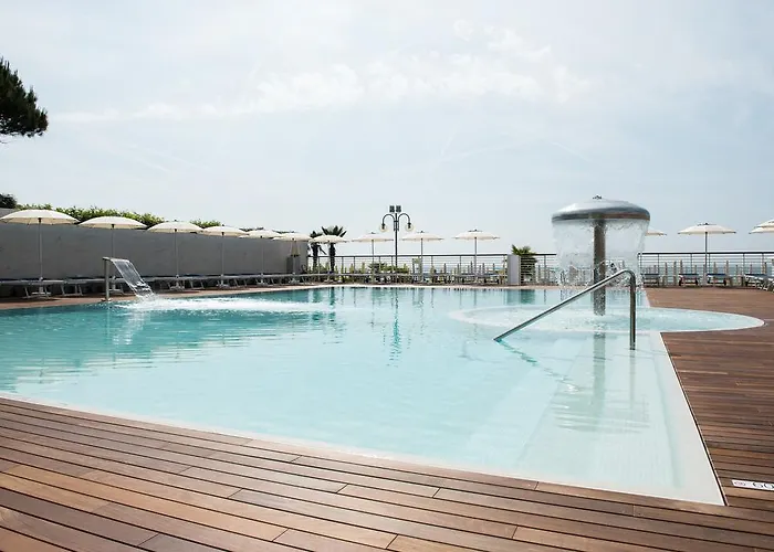 Cambridge 4* Τζεσόλο Λίντο