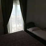 Cambridge 호텔 4*