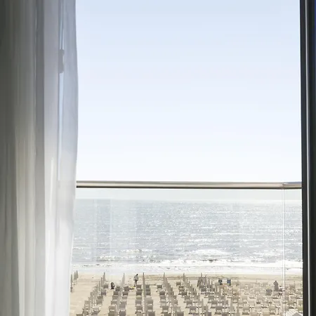 Otel Cambridge 4*